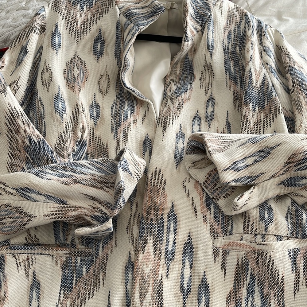 Chico’s Aztec pattern open blazer - Picture 8 of 10